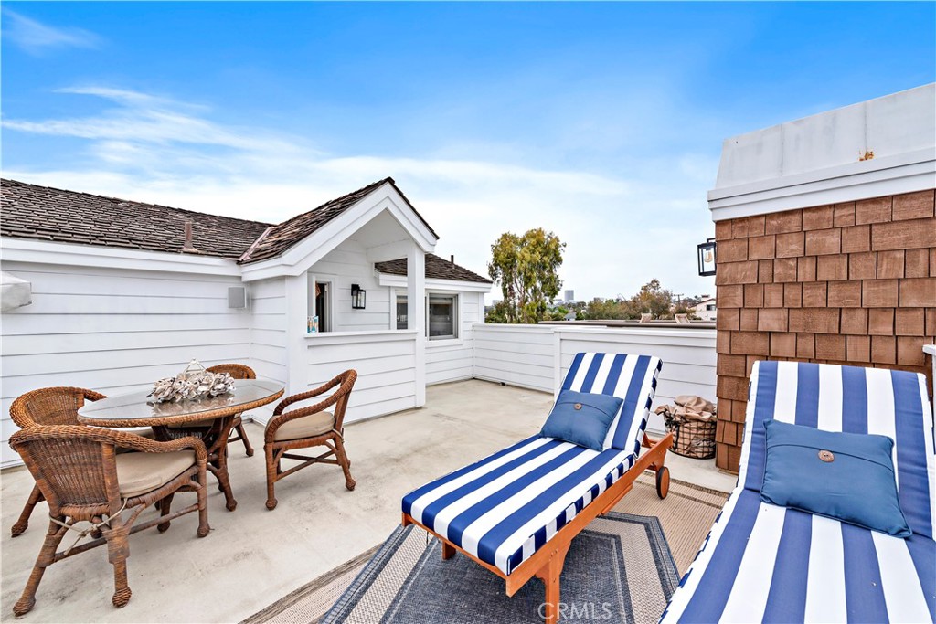 315 Goldenrod Avenue, Corona Del Mar CA 92625 - photo 17