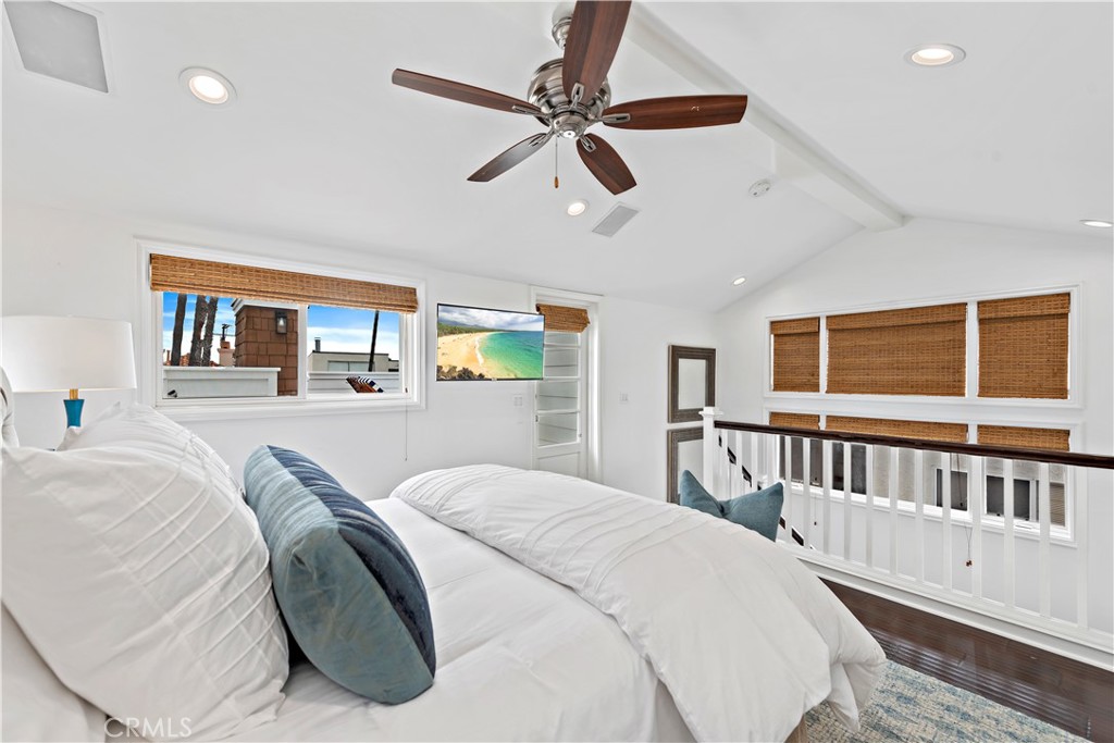 315 Goldenrod Avenue, Corona Del Mar CA 92625 - photo 18