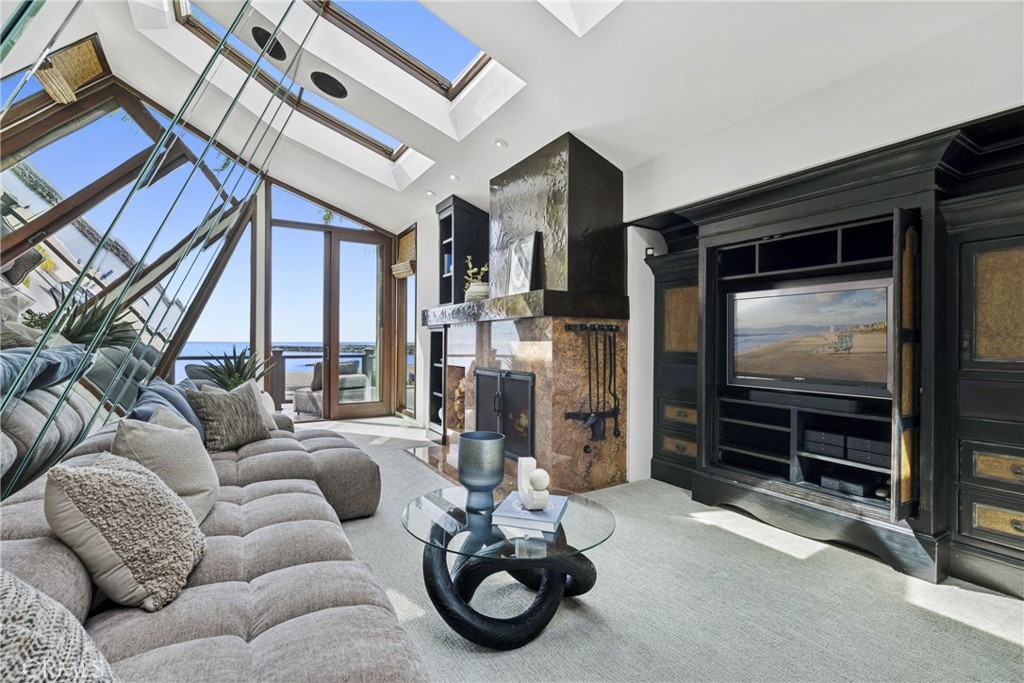 3150 Breakers, Corona Del Mar CA 92625 - photo 25