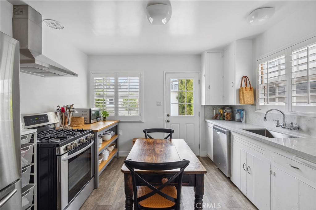 317 Iris Avenue, Corona Del Mar CA 92625 - photo 6