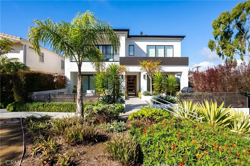 319 1/2 Jasmine, Corona Del Mar, CA 92625