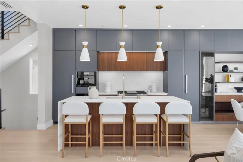 321 Larkspur Avenue 1/2, Corona Del Mar