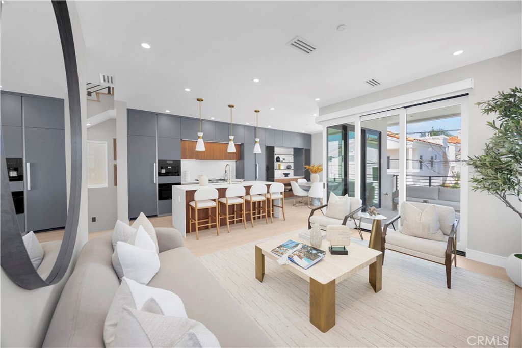 321 Larkspur Avenue 1/2, Corona Del Mar CA 92625 - photo 5