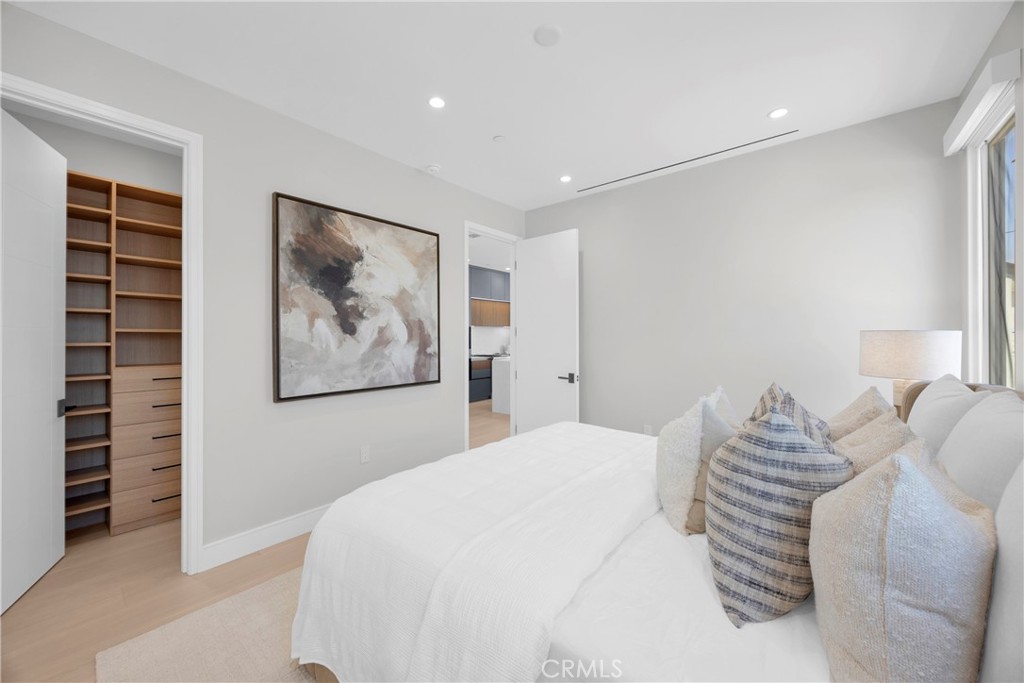 321 Larkspur Avenue 1/2, Corona Del Mar CA 92625 - photo 17