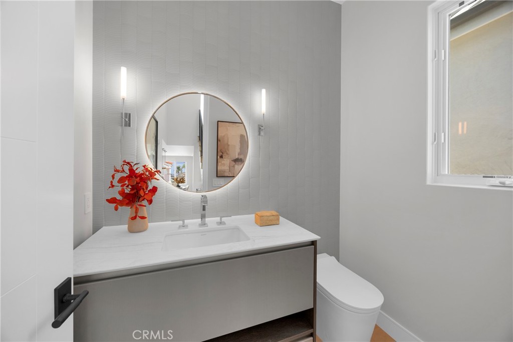 321 Larkspur Avenue 1/2, Corona Del Mar CA 92625 - photo 21