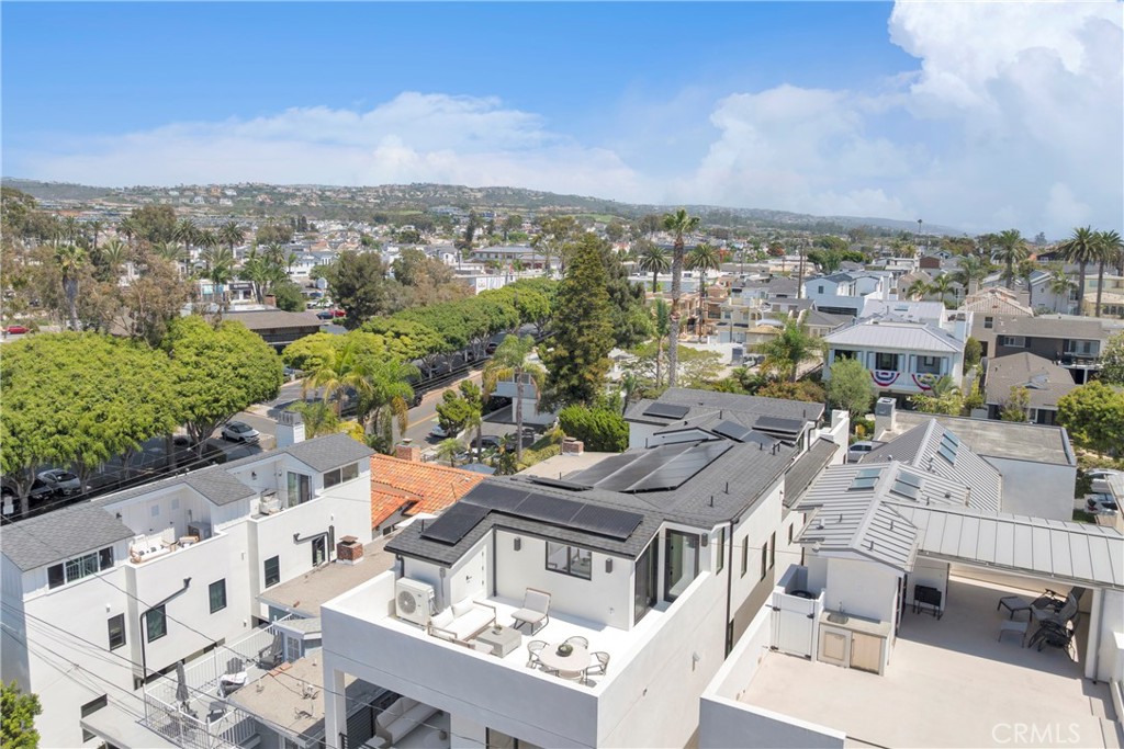 321 Larkspur Avenue 1/2, Corona Del Mar CA 92625 - photo 38