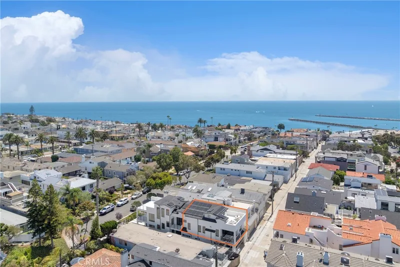 321 Larkspur Avenue 1/2, Corona Del Mar, CA 92625