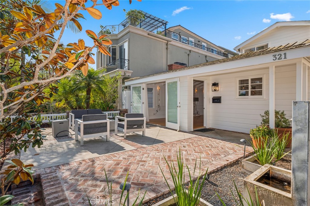 321 Poinsettia Avenue, Corona Del Mar CA 92625 - photo 1