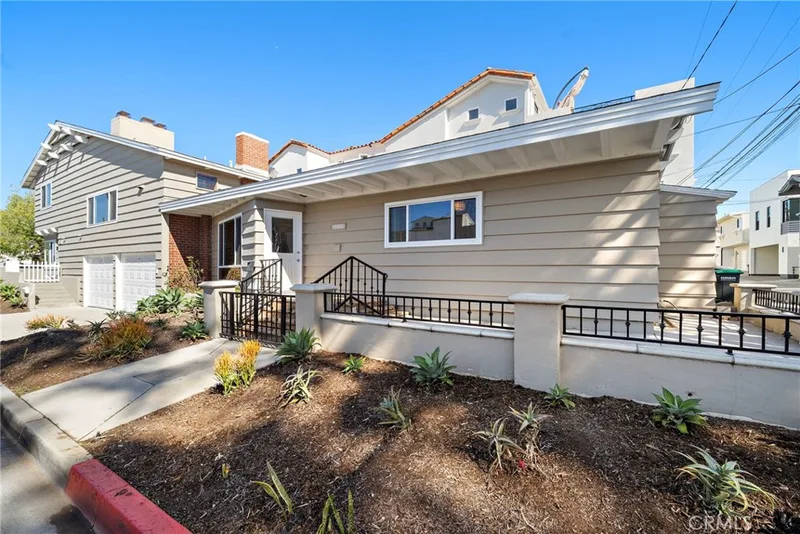 3212 2nd, Corona Del Mar, CA 92625