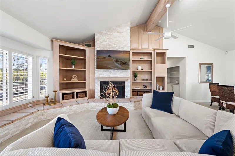 322 Jasmine Avenue, Corona Del Mar, CA 92625