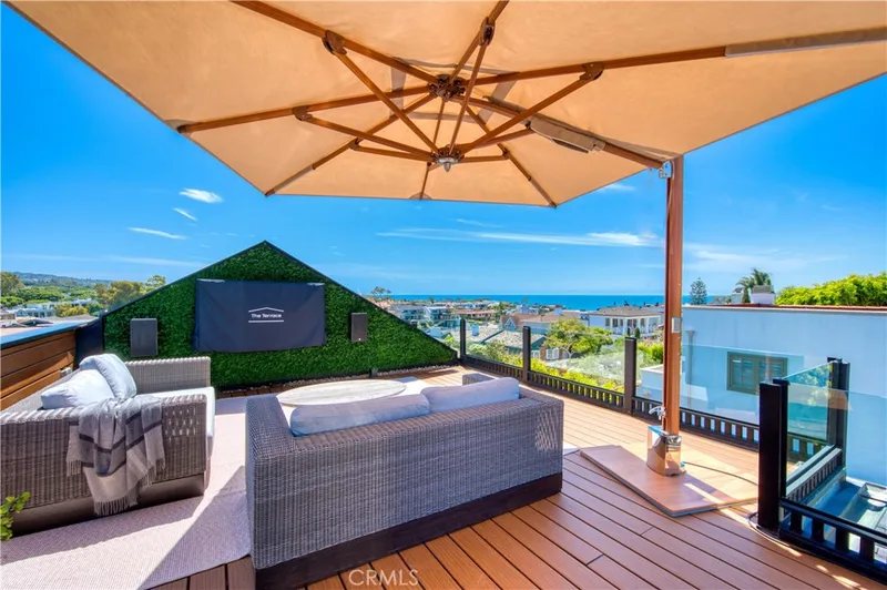 325 Poppy Avenue, Corona Del Mar, CA 92625