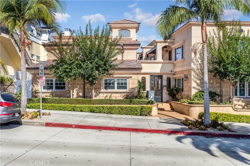 329 Marguerite Avenue 3, Corona Del Mar, CA 92625