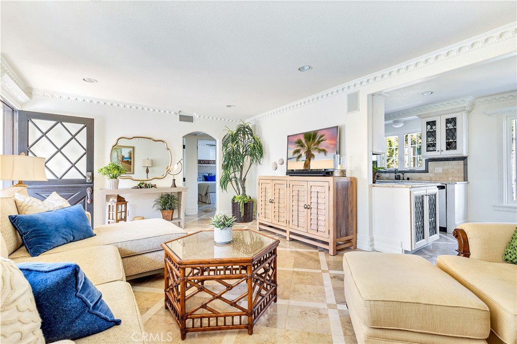 329 Marguerite Avenue 3, Corona Del Mar CA 92625 - photo 12