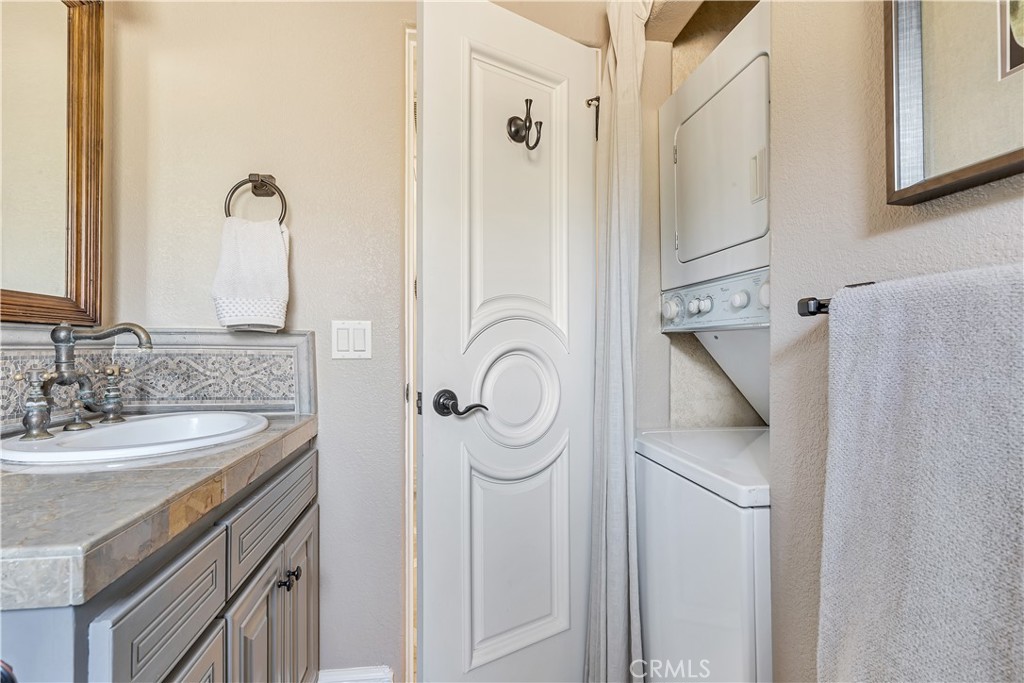 329 Marguerite Avenue 3, Corona Del Mar CA 92625 - photo 16