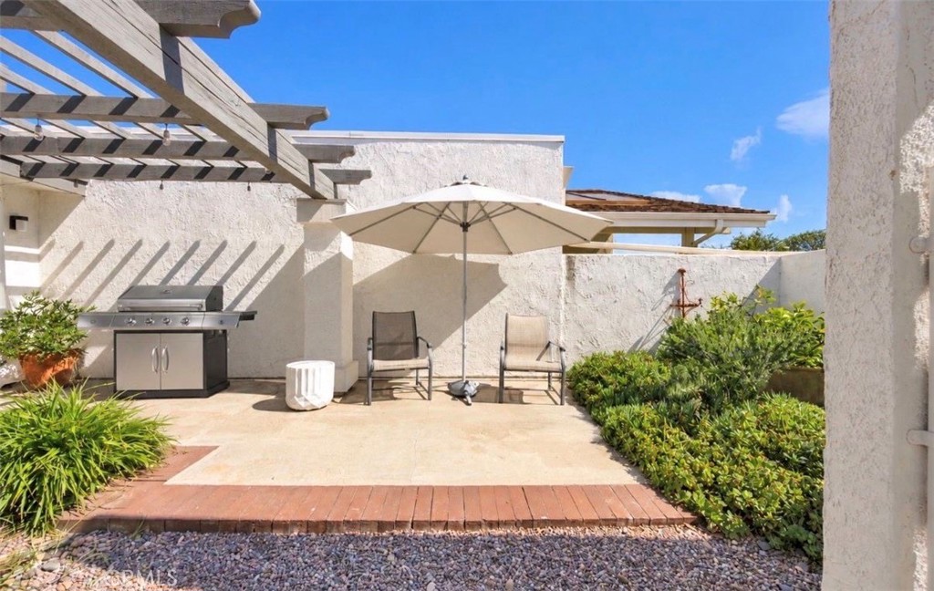 33 White Water Dr, Corona Del Mar CA 92625 - photo 4