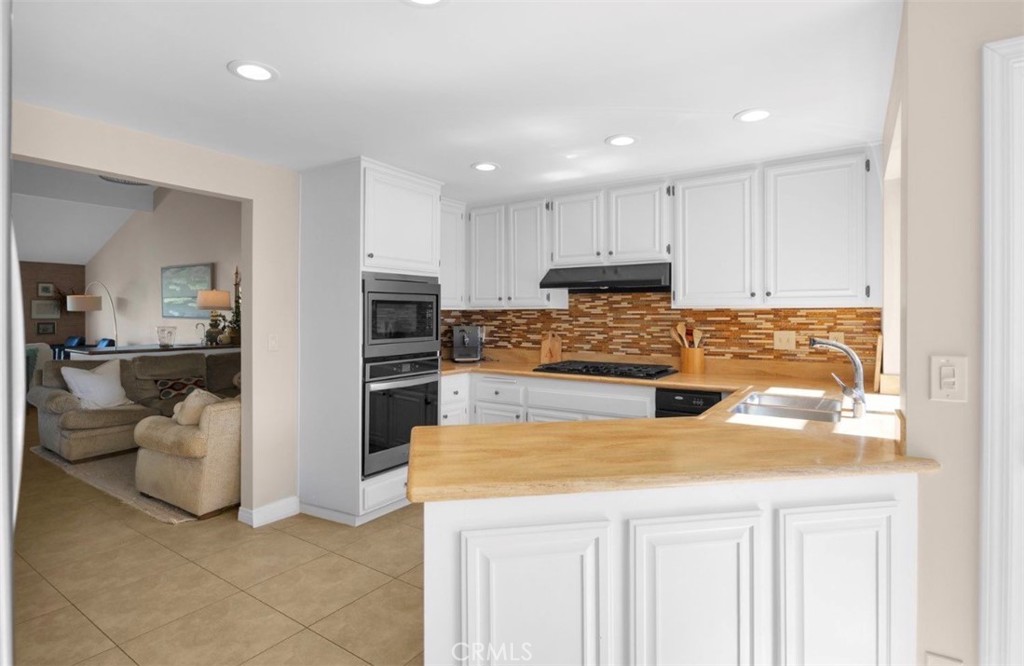 33 White Water Dr, Corona Del Mar CA 92625 - photo 15