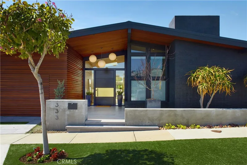 333 Milford Drive, Corona Del Mar, CA 92625