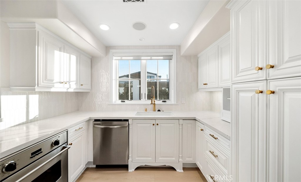 3440 4th Avenue, Corona Del Mar CA 92625 - photo 13