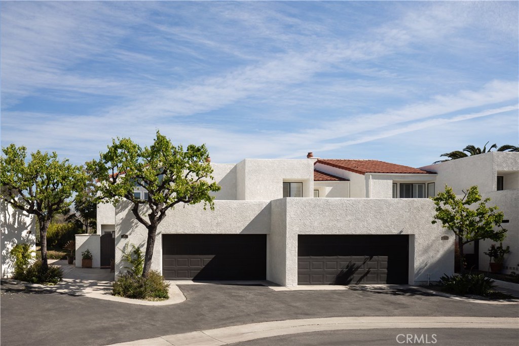 35 Canyon Crest Drive 39, Corona Del Mar CA 92625 - photo 1