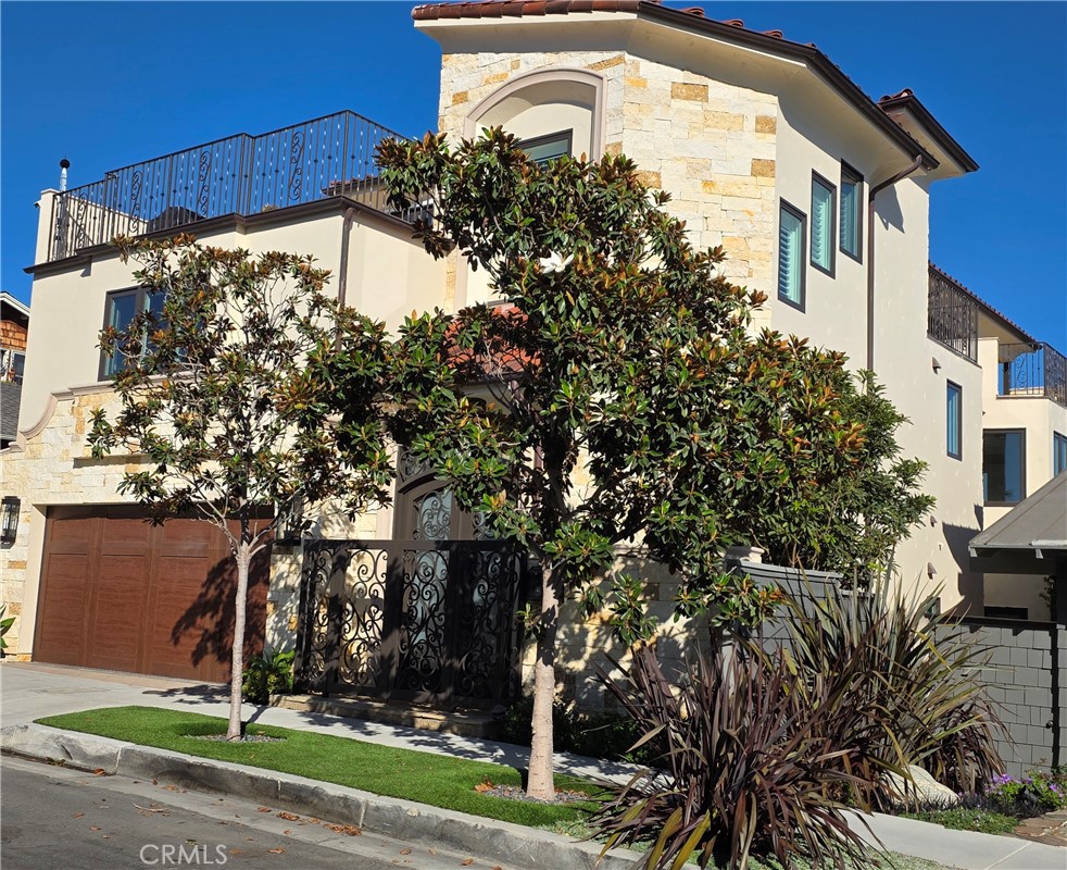 352 Hazel Drive, Corona Del Mar CA 92625 - photo 2