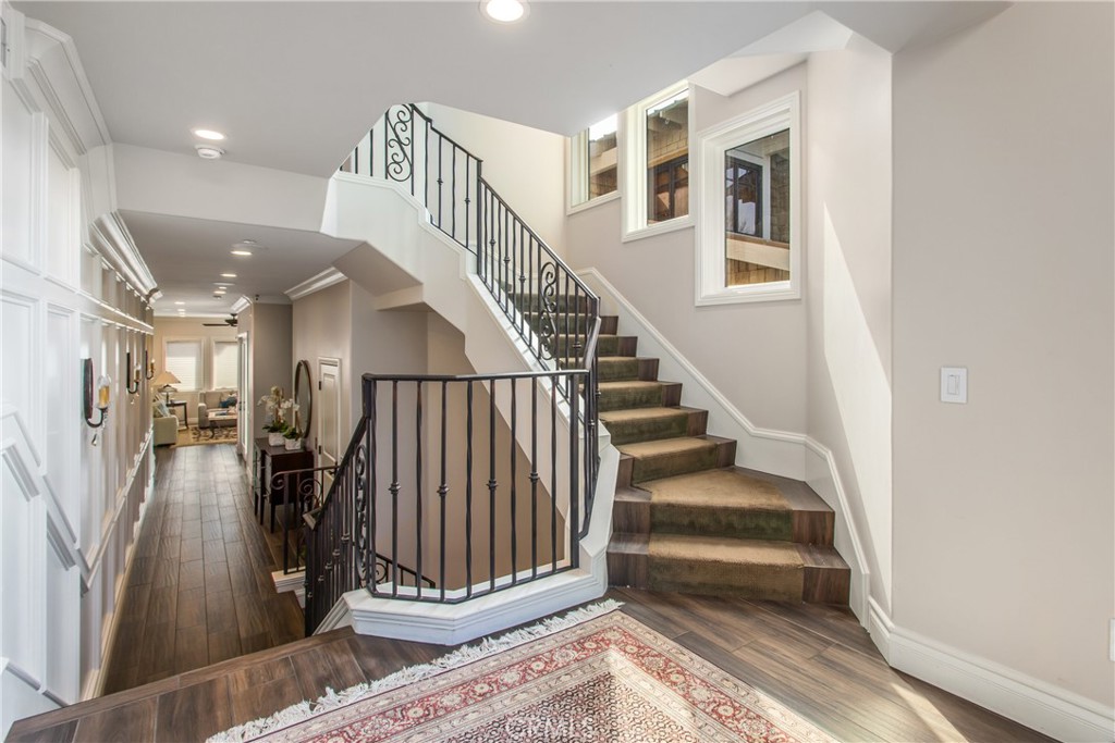 352 Hazel Drive, Corona Del Mar CA 92625 - photo 4