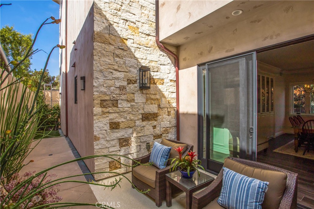 352 Hazel Drive, Corona Del Mar CA 92625 - photo 10