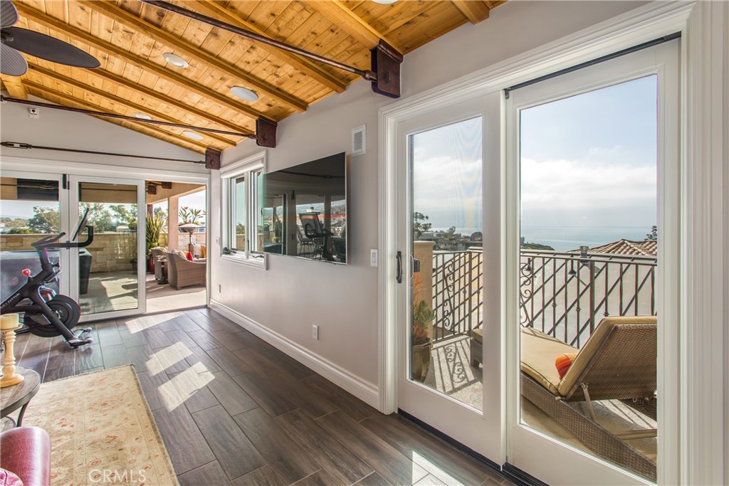 352 Hazel Drive, Corona Del Mar CA 92625 - photo 45