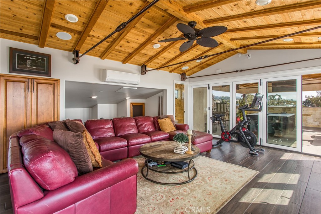 352 Hazel Drive, Corona Del Mar CA 92625 - photo 46