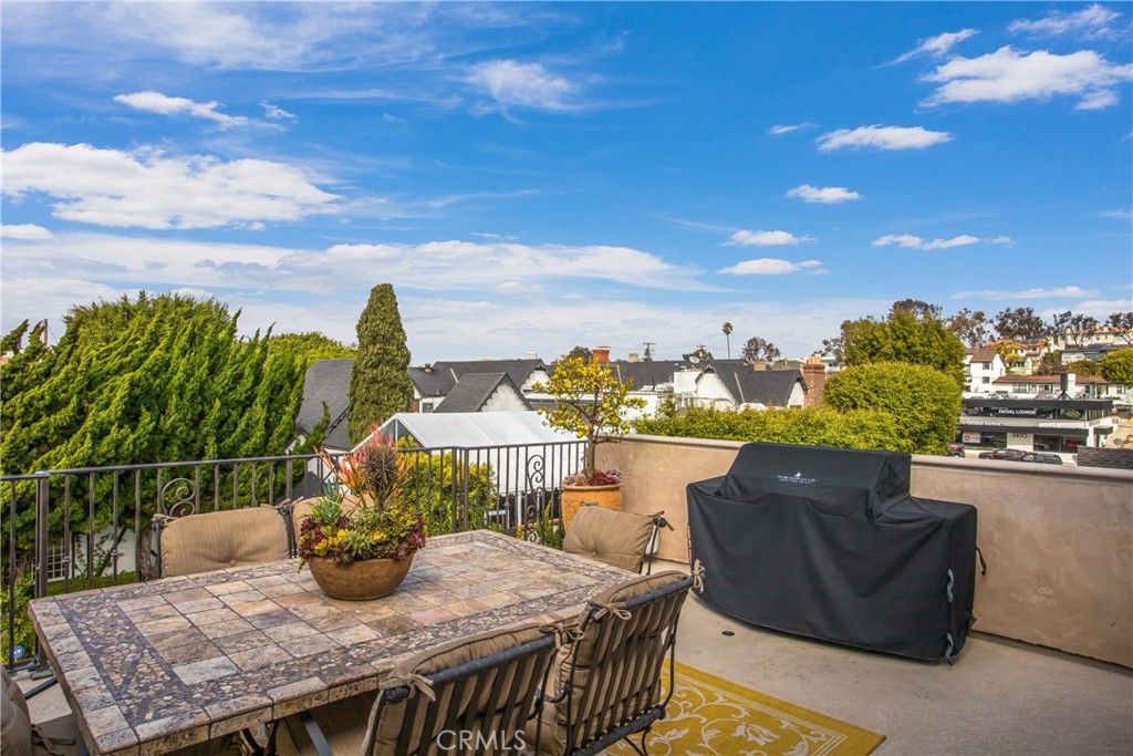 352 Hazel Drive, Corona Del Mar CA 92625 - photo 54