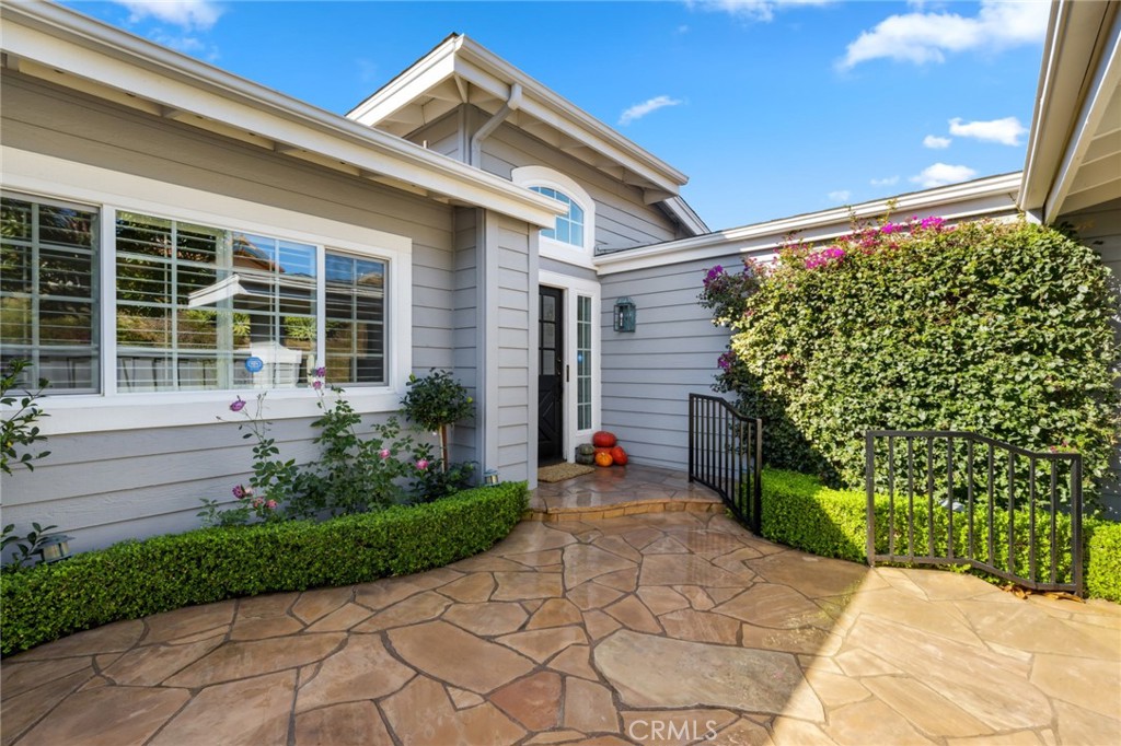 3521 Geranium Avenue 22, Corona Del Mar CA 92625 - photo 1