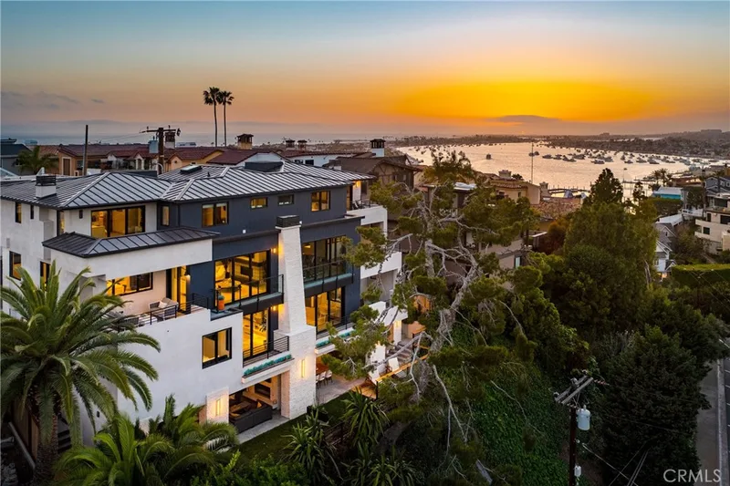 356 Dahlia Place, Corona Del Mar, CA 92625