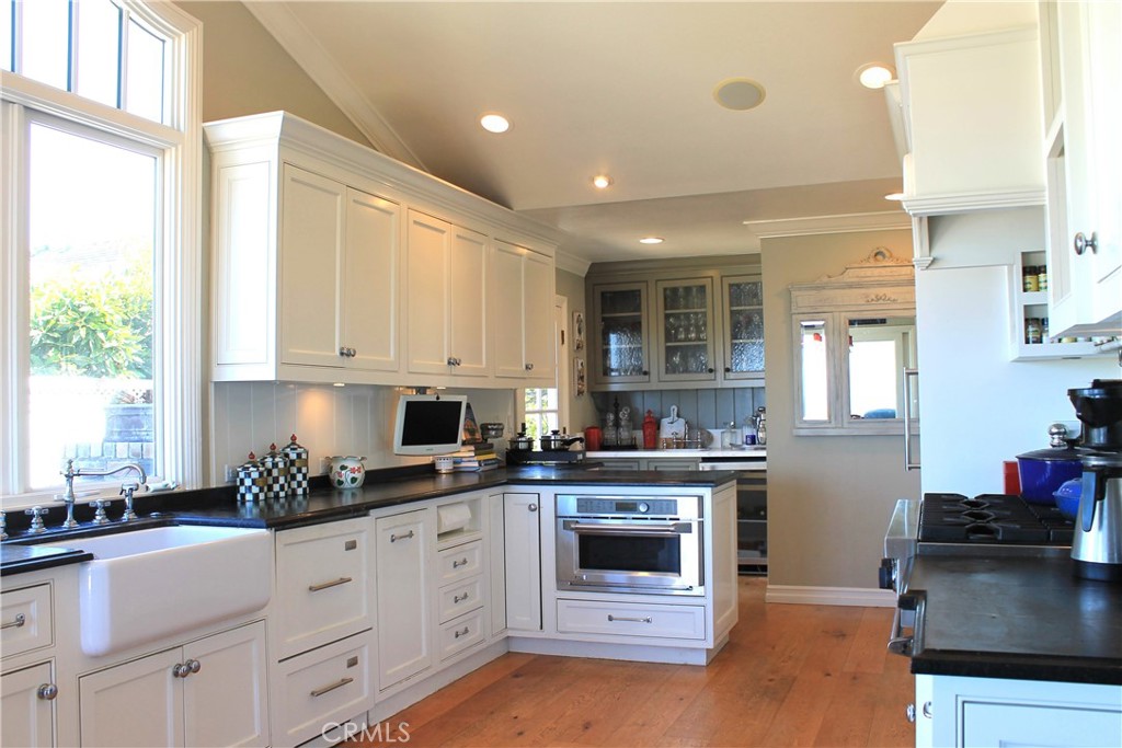 3601 Sausalito Drive, Corona Del Mar CA 92625 - photo 9