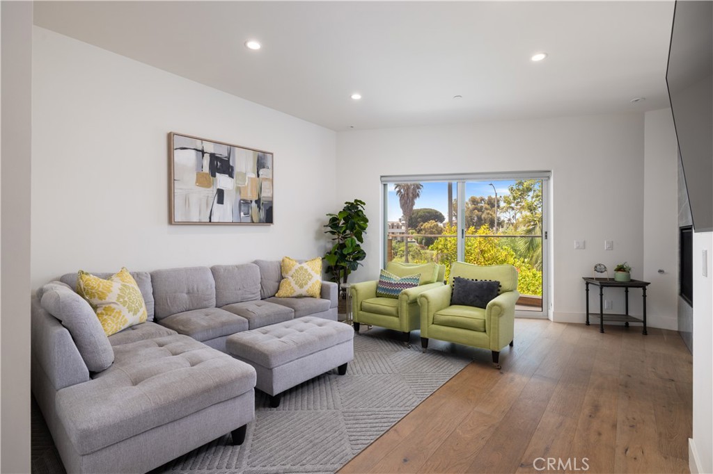 3920 E Coast Highway, Corona Del Mar CA 92625 - photo 11