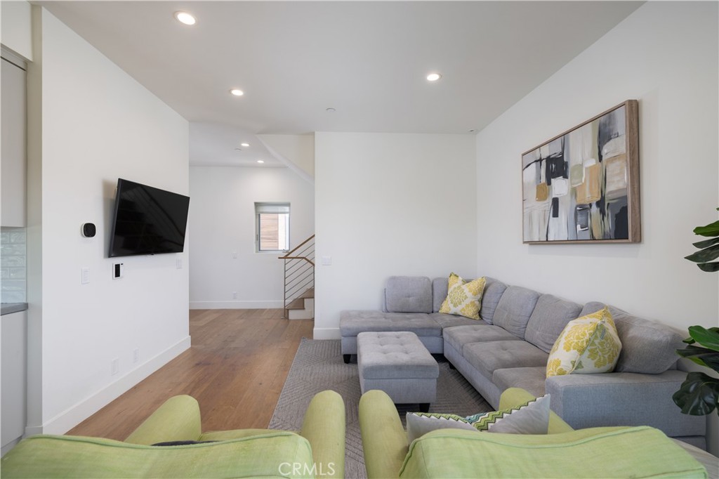 3920 E Coast Highway, Corona Del Mar CA 92625 - photo 13