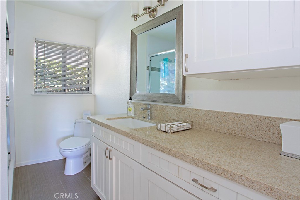 405 Heliotrope Avenue B, Corona Del Mar CA 92625 - photo 4