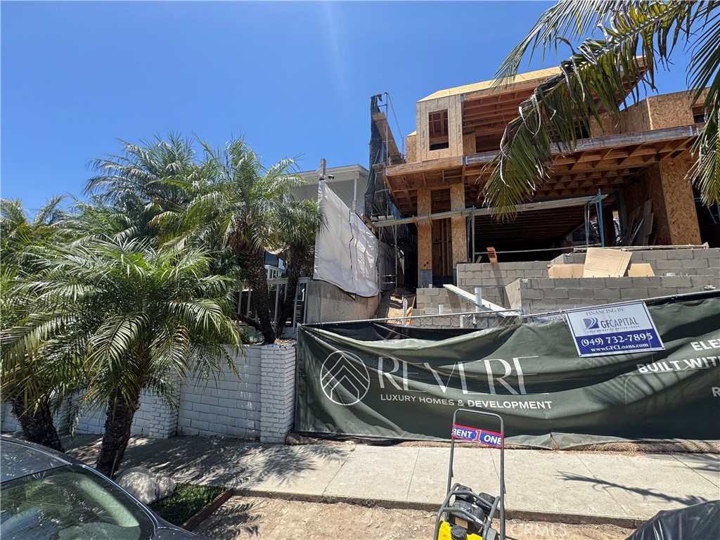 405 Heliotrope Avenue B, Corona Del Mar CA 92625 - photo 6
