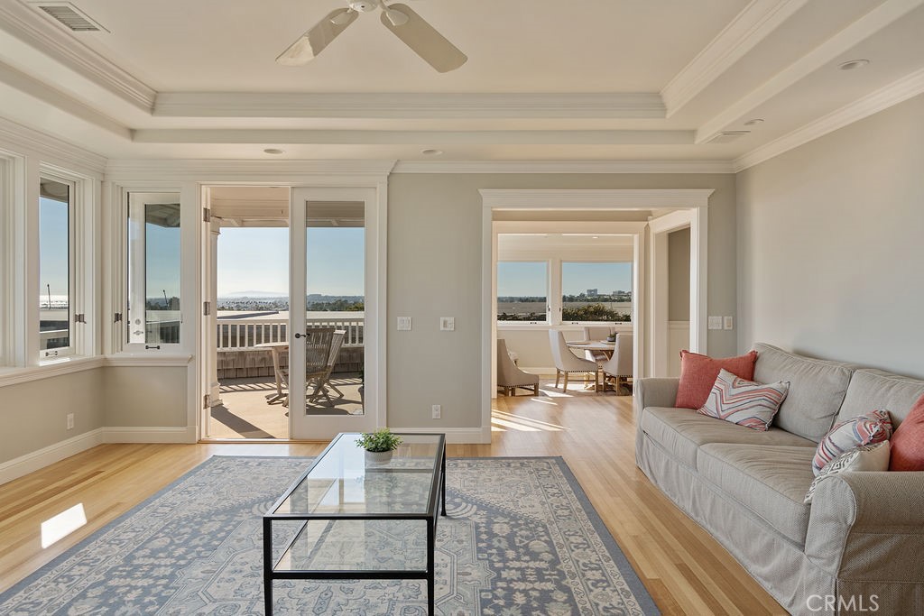 407 Mendoza Terrace, Corona Del Mar CA 92625 - photo 19