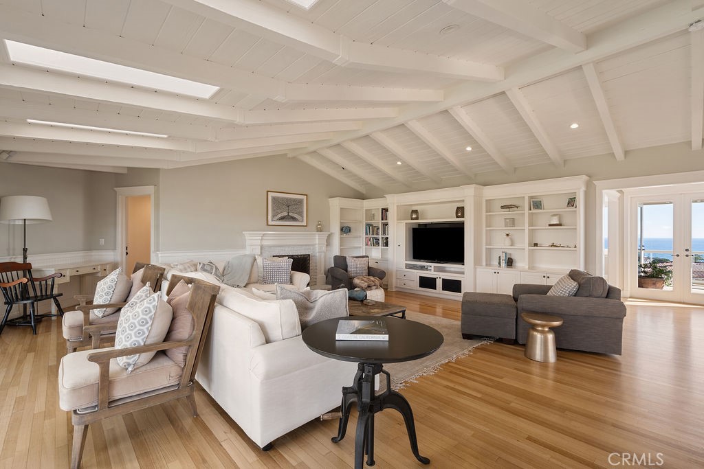 407 Mendoza Terrace, Corona Del Mar CA 92625 - photo 24