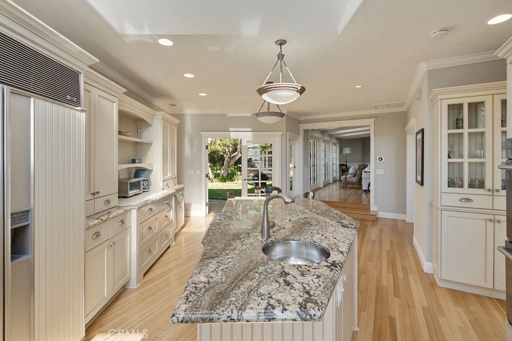 407 Mendoza Terrace, Corona Del Mar CA 92625 - photo 34