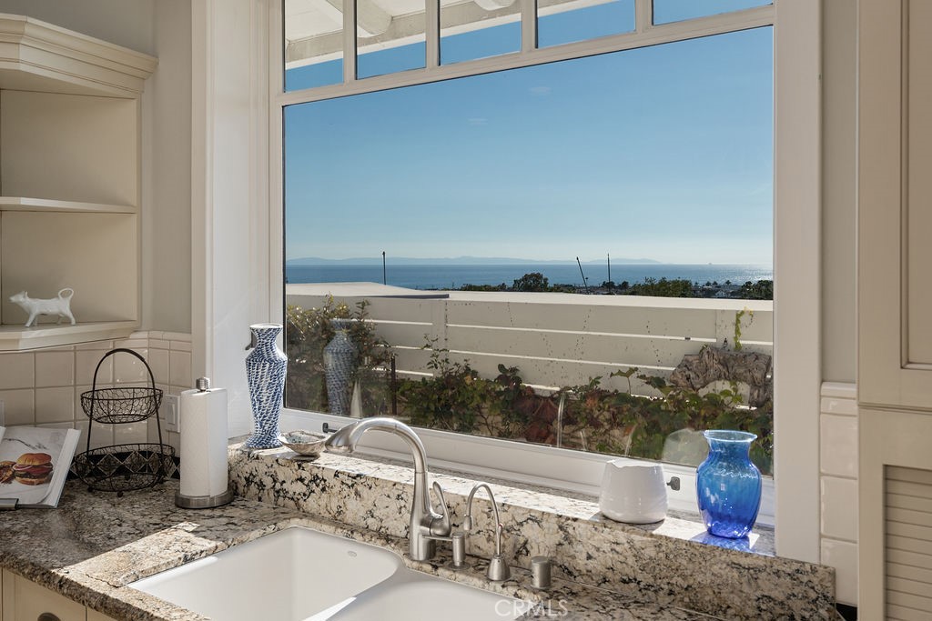 407 Mendoza Terrace, Corona Del Mar CA 92625 - photo 36