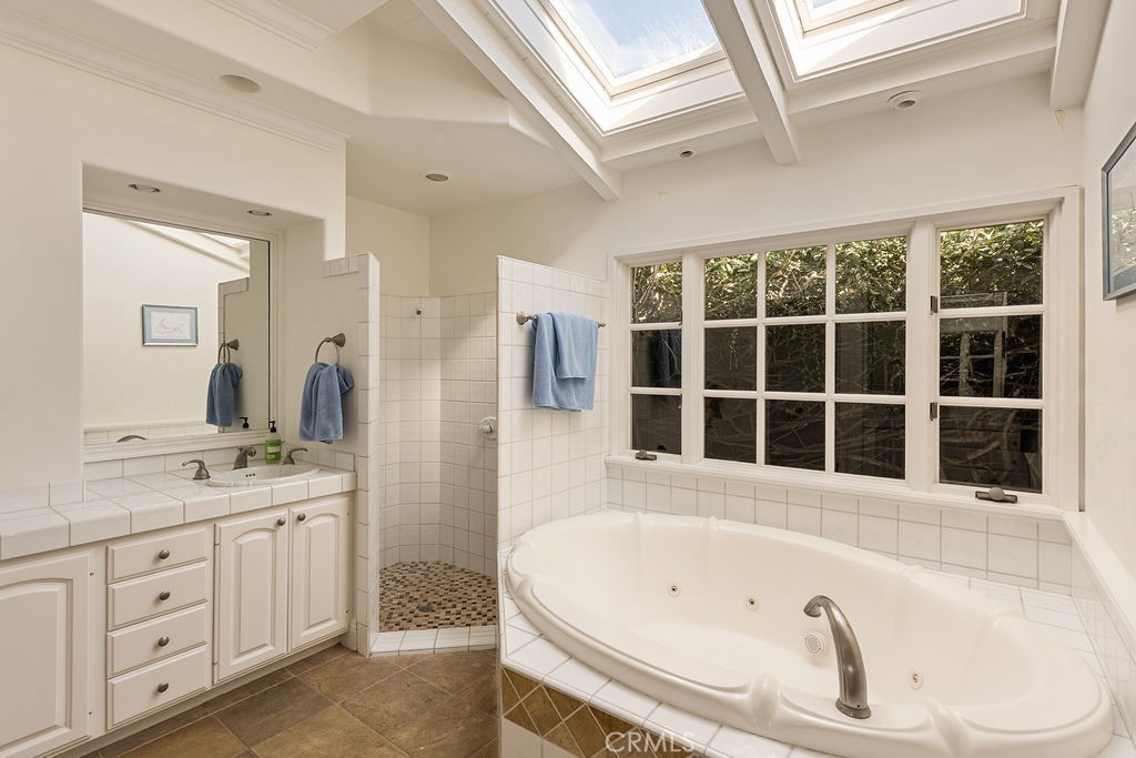 407 Mendoza Terrace, Corona Del Mar CA 92625 - photo 46