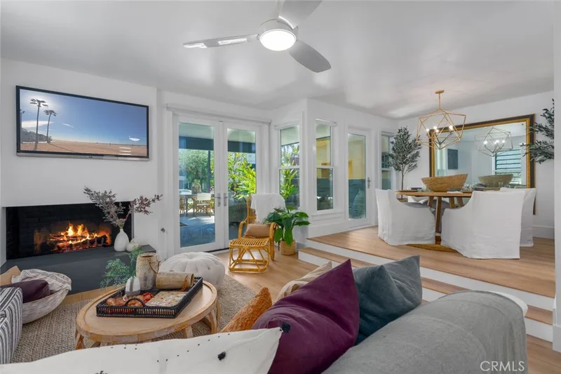 409 Goldenrod Avenue B, Corona Del Mar, CA 92625
