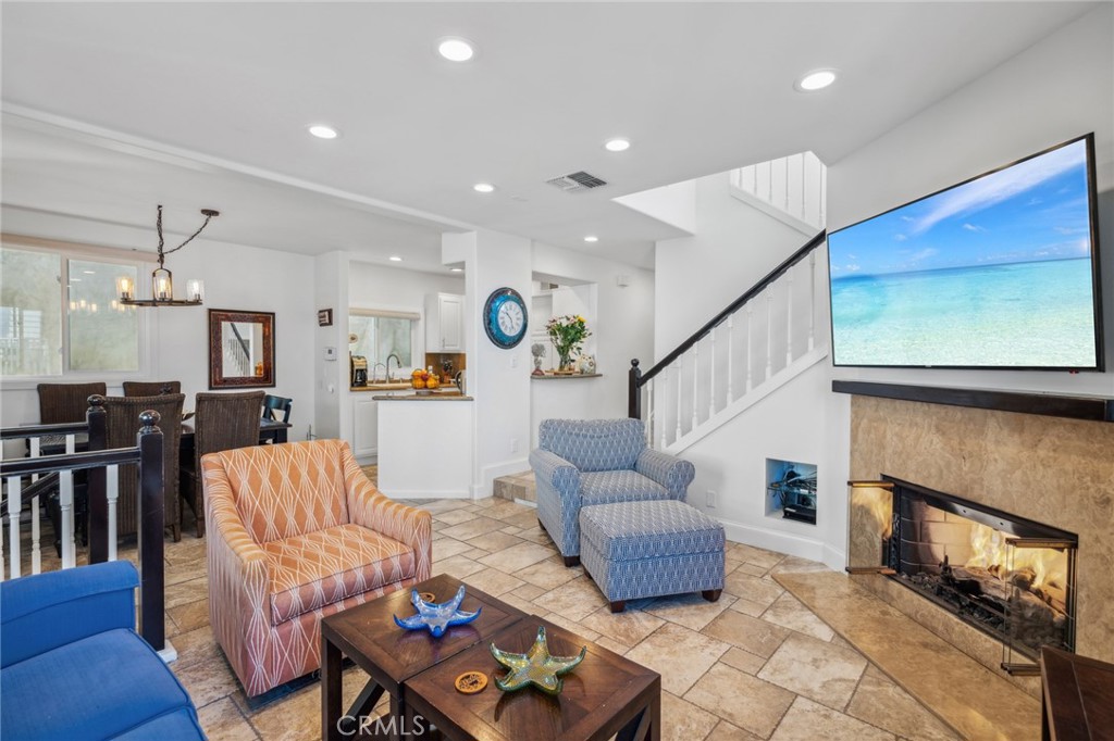 410.5 Goldenrod Avenue B, Corona Del Mar CA 92625 - photo 5