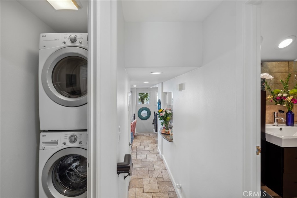 410.5 Goldenrod Avenue B, Corona Del Mar CA 92625 - photo 24