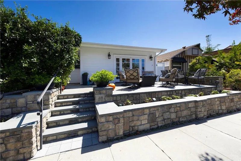 412 1/2 Dahlia Avenue, Corona Del Mar, CA 92625