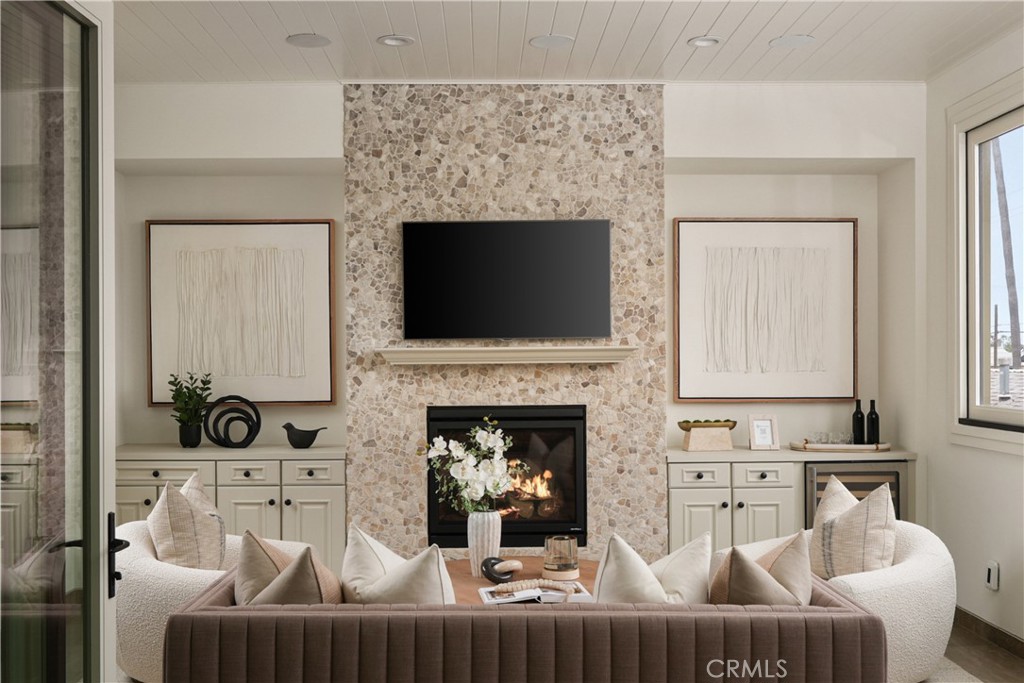 412 1/2 Goldenrod, Corona Del Mar CA 92625 - photo 3