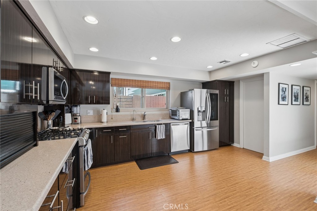 415 Goldenrod, Corona Del Mar CA 92625 - photo 12