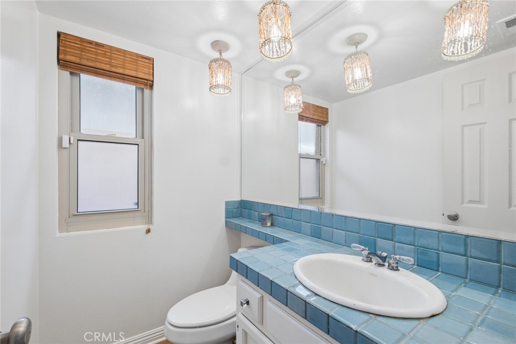 415 Goldenrod, Corona Del Mar CA 92625 - photo 20