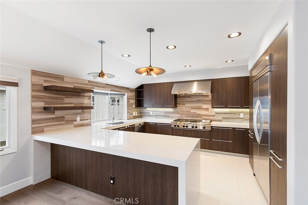 417 1/2 Orchid Avenue 2, Corona Del Mar CA 92625 - photo 2