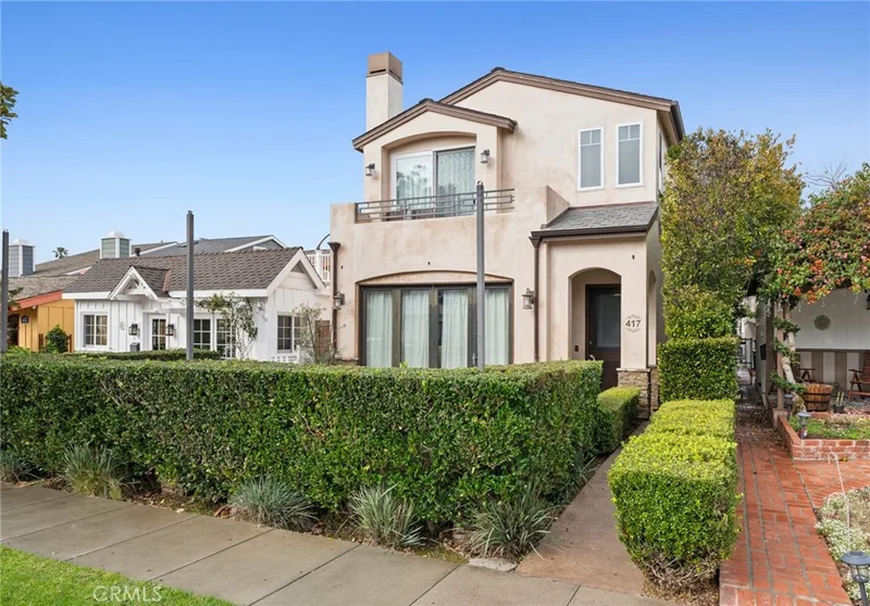 417 1/2 Poinsettia Avenue, Corona Del Mar, CA 92625